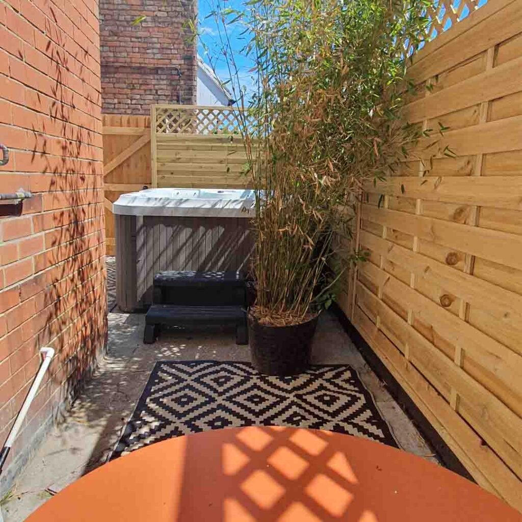 Cottage with hot tub Hornsea