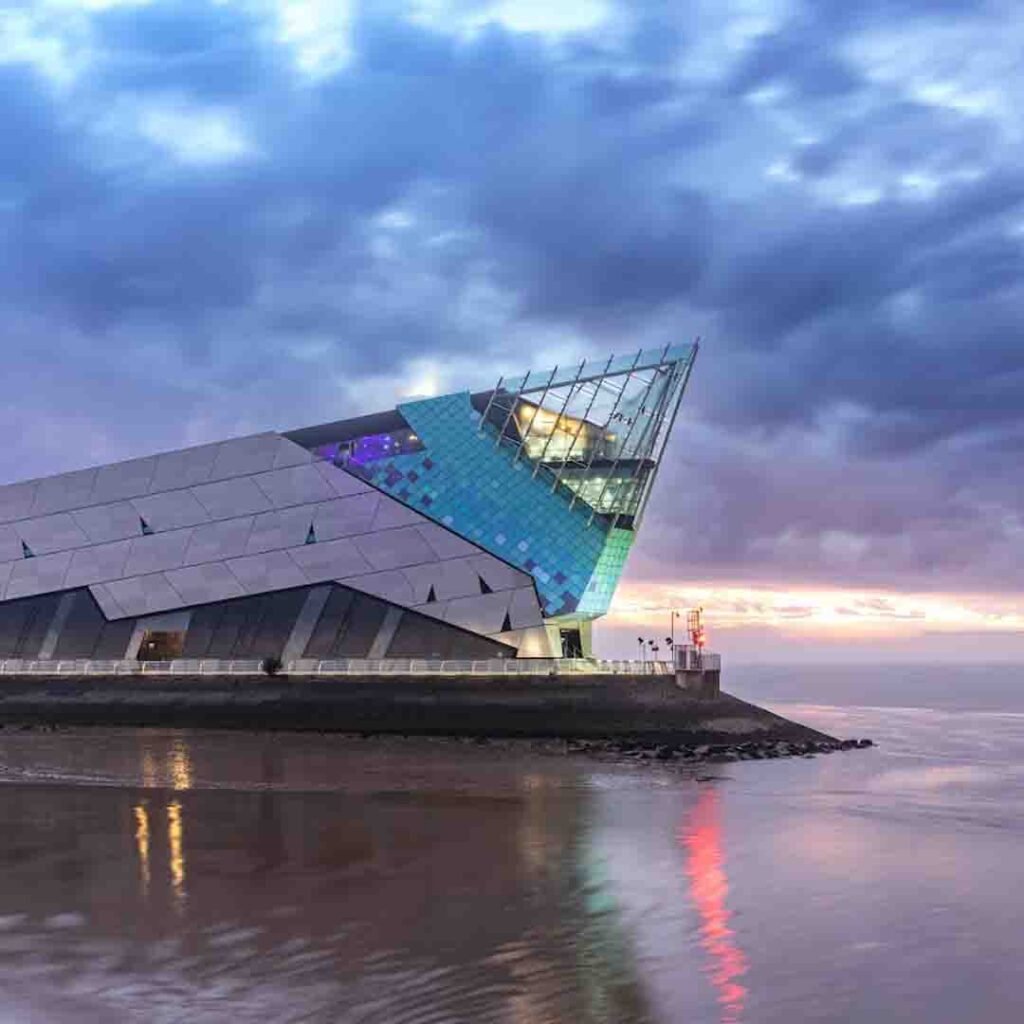 The Deep Hull